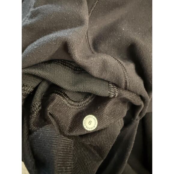 Lululemon Women's SZ 6 Black Joggers Activewear Stretch Athletic Logo Pockets - Picture 7 of 7